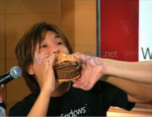 ไม่ใช่เรื่องง่ายนักกับการกิน Windows 7 Burger!