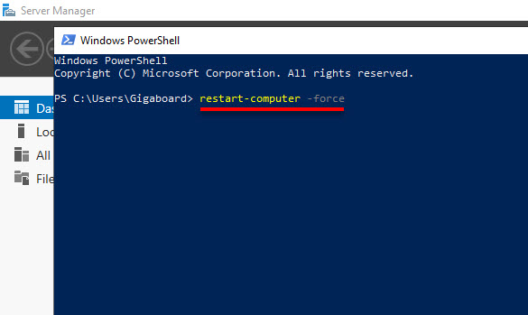 หน้าต่าง Windows PowerShell แสดงการพิมพ์คำสั่ง restart-computer -force ซึ่งมีเส้นใต้สีแดงเน้นย้ำตัวคำสั่งเพื่อบังคับรีบูตระบบ